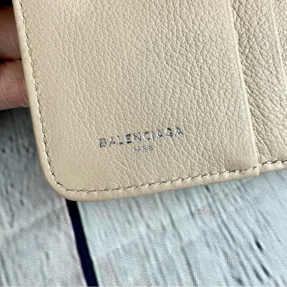 Balenciaga Beige Leather bifold compact zippy wallet with necklace GREAT! - Picture 8 of 16